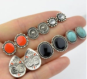 Beautiful Silver Set with Unique Style