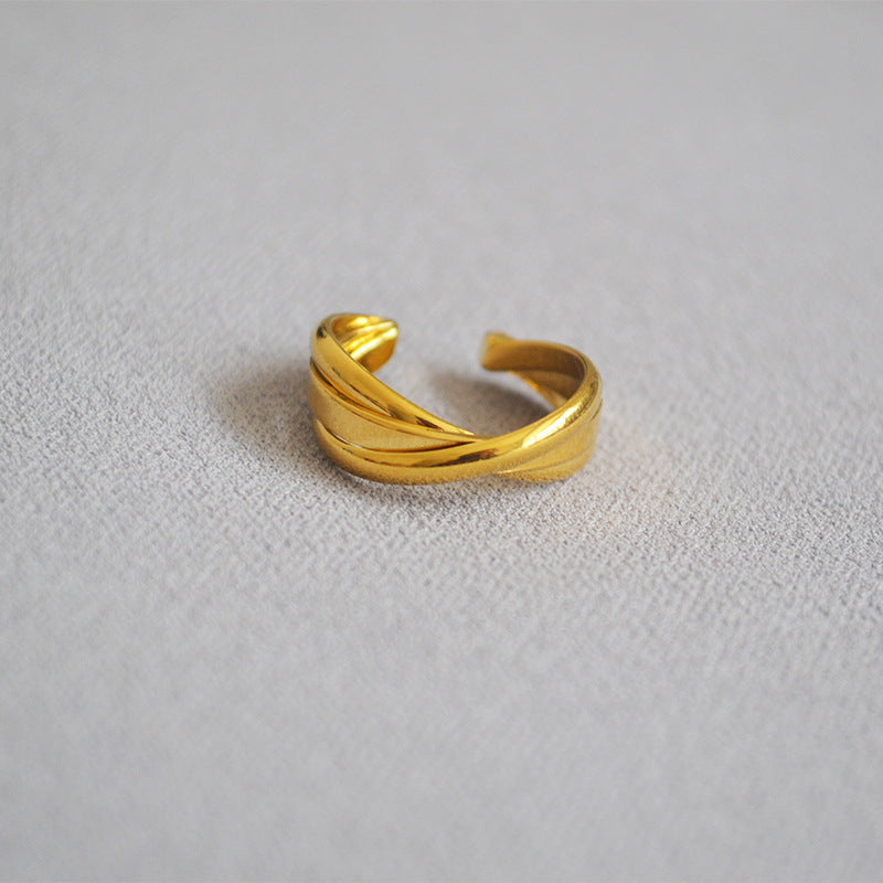 Charming Gold Ring for Any Occasion