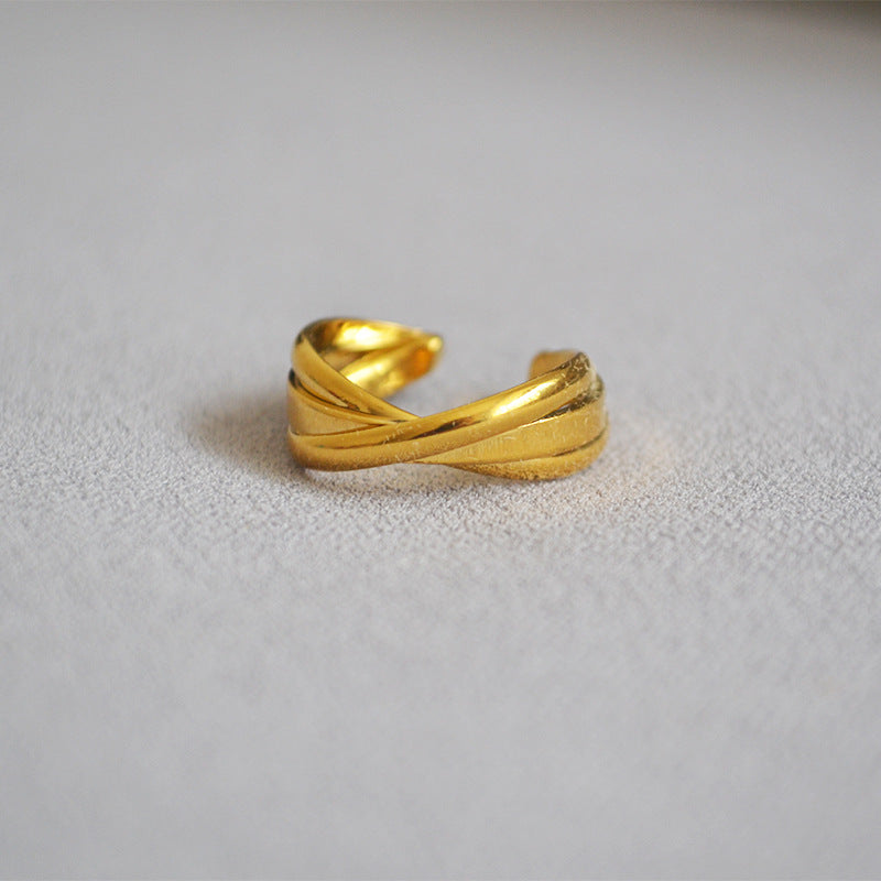 Charming Gold Ring for Any Occasion