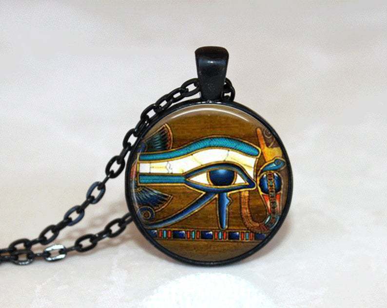Classic Necklace with Timeless Appeal