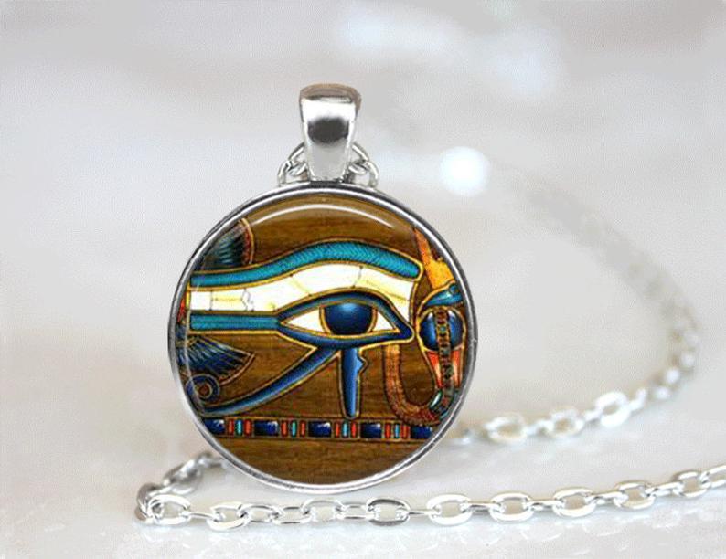 Classic Necklace with Timeless Appeal