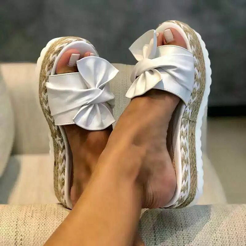 Chic Orthopedic Sandals with Unique Design