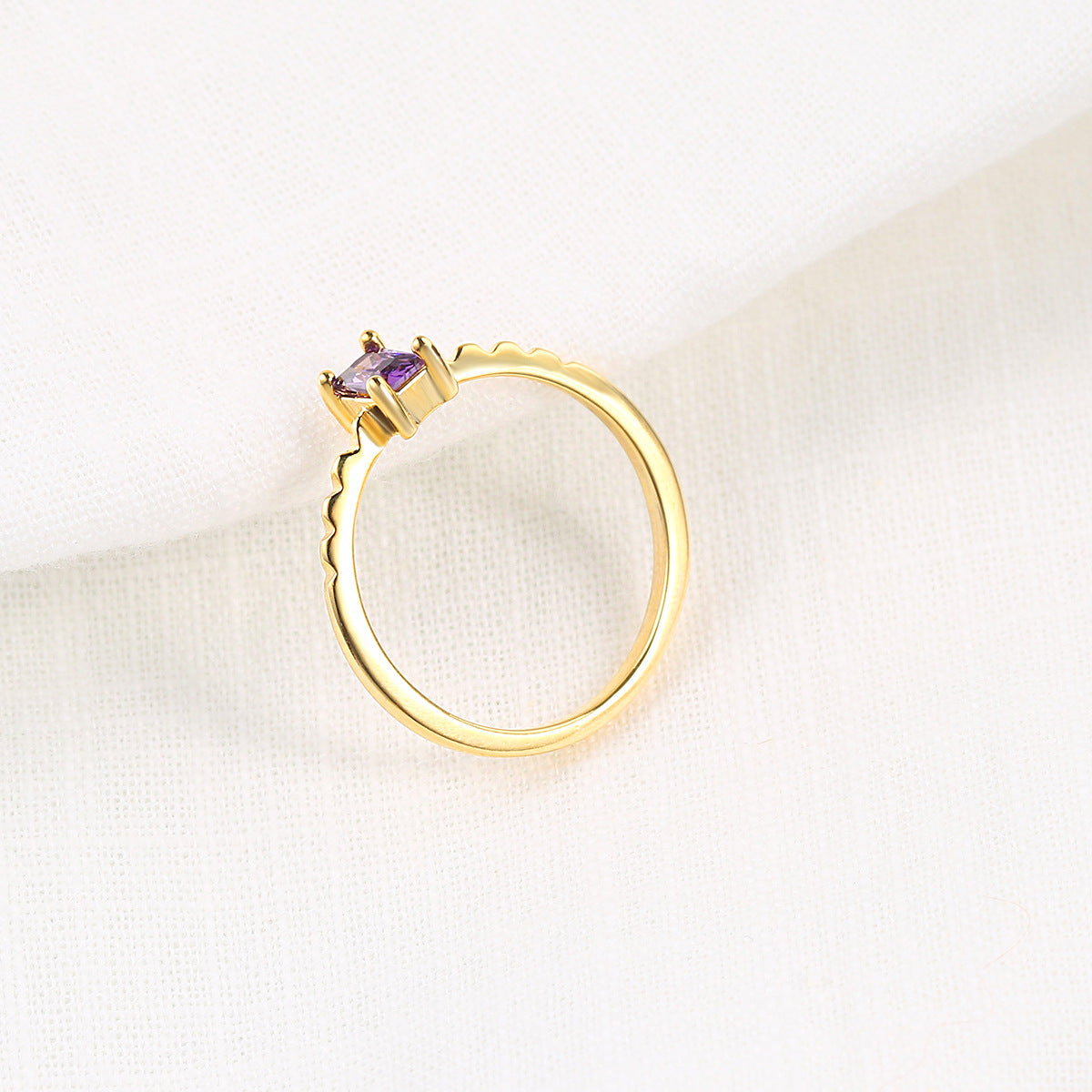 Elegant Gold Ring for Every Occasion