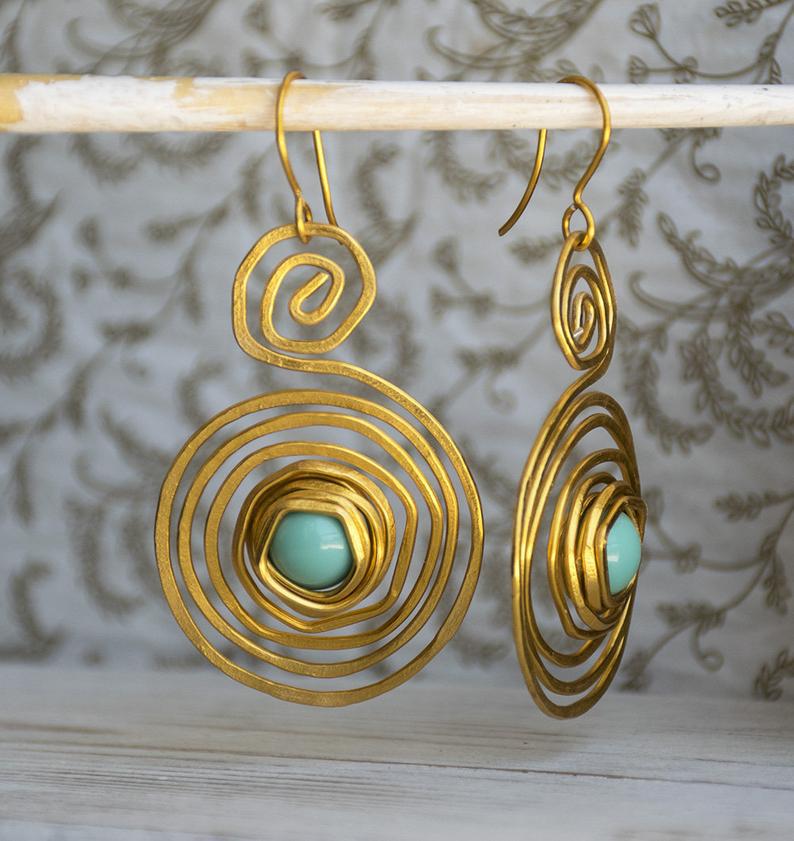 Charming Earring for Any Occasion