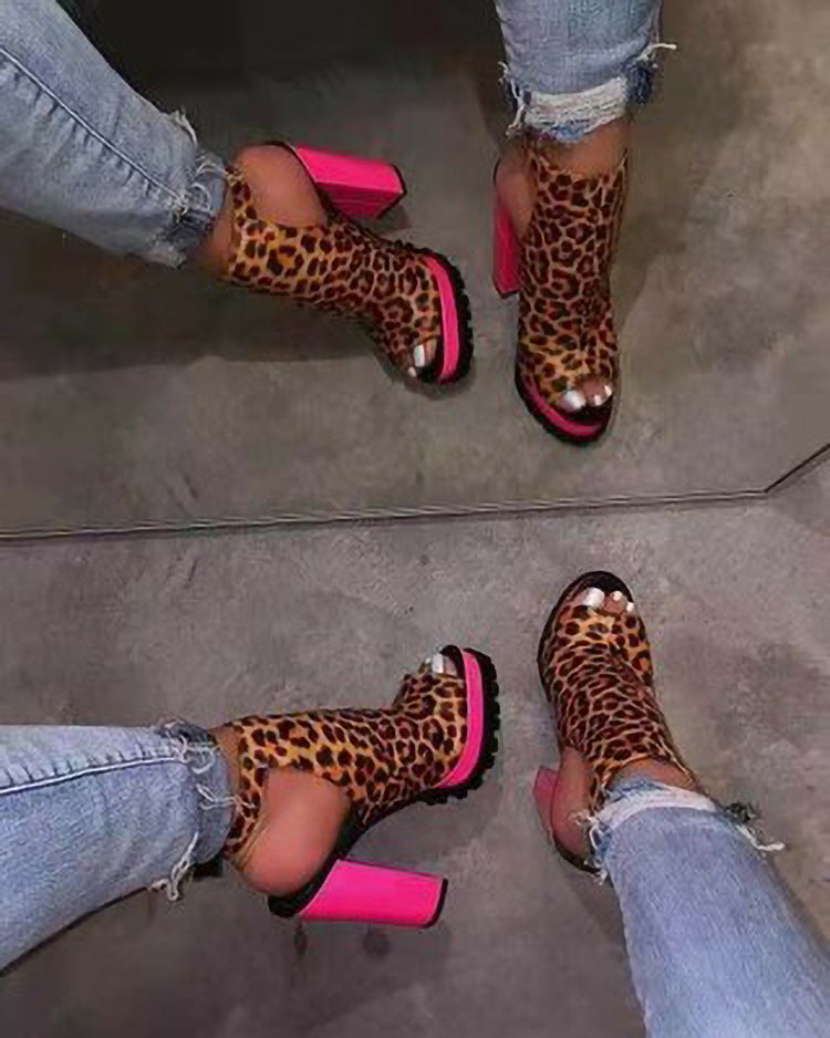 Classic Orthopedic Sandals with Timeless Style