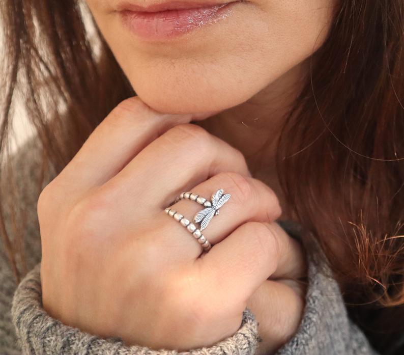 Classic Silver Ring with Timeless Appeal