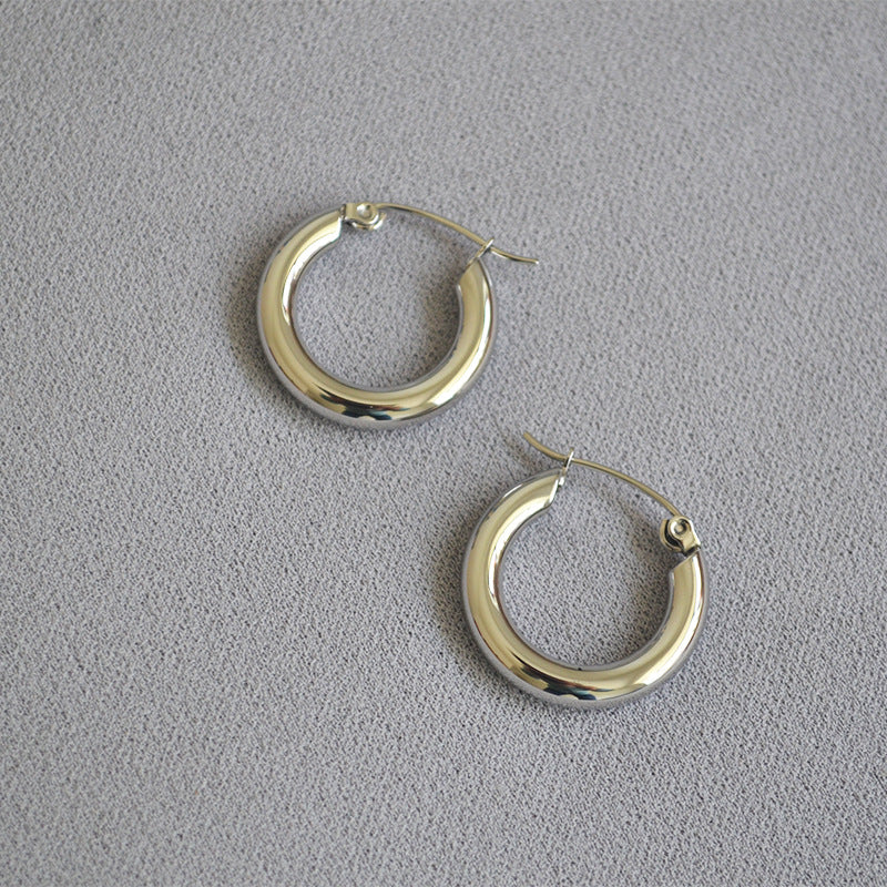 Elegant Gold Earring for Every Occasion