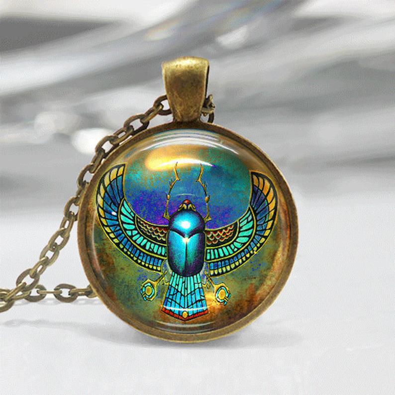 Stunning Necklace for Daily Wear