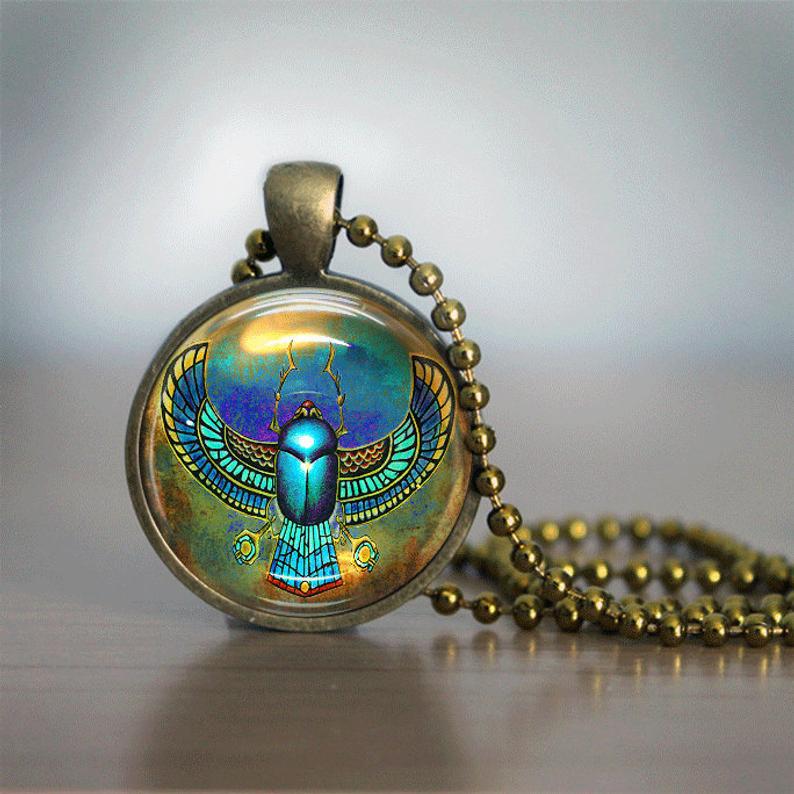 Stunning Necklace for Daily Wear