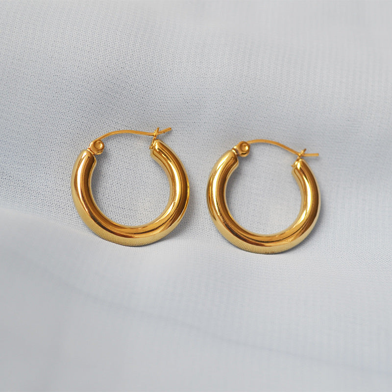Elegant Gold Earring for Every Occasion