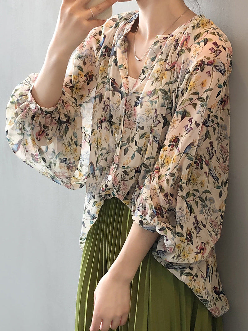 Summer Artsy V-neck Loose Shirt