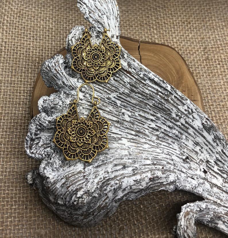 Stunning Earring for Daily Wear