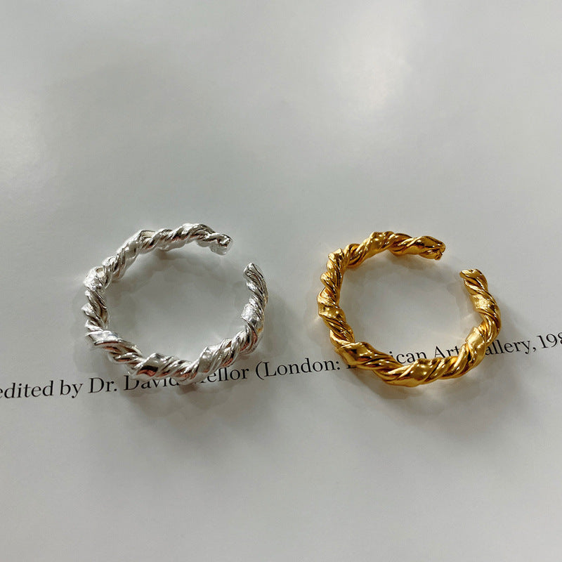 Charming Gold Ring for Any Occasion