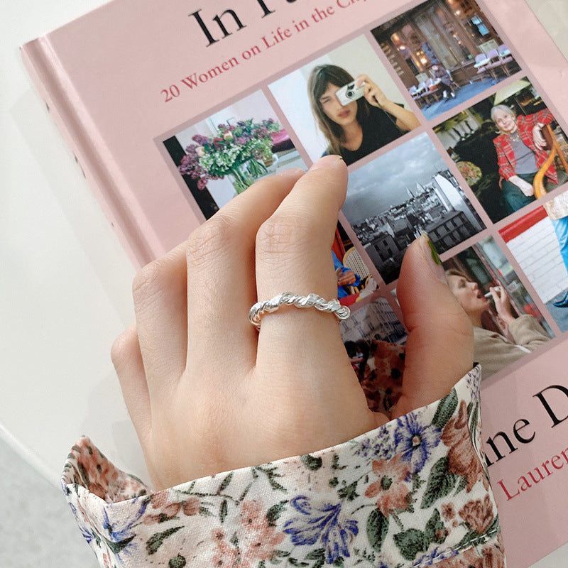 Charming Gold Ring for Any Occasion