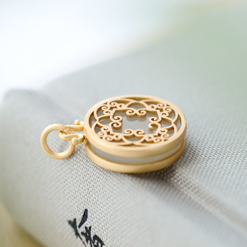 Beautiful Gold Pendant with Unique Style