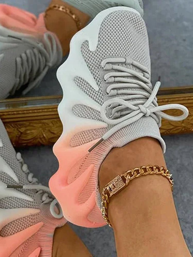 JO | Stylish and airy sneakers