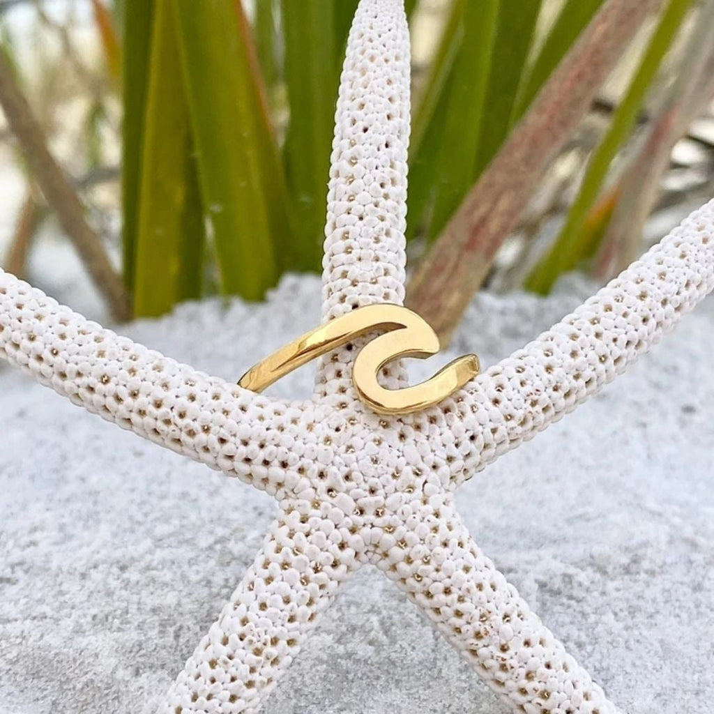 Charming Gold Ring for Any Occasion