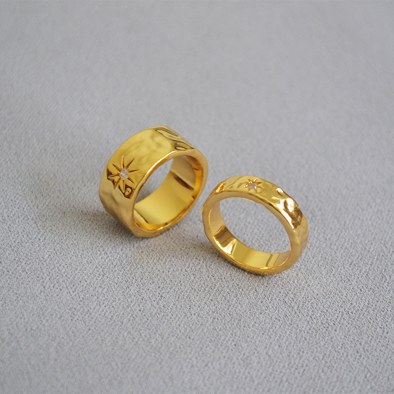 Classic Gold Ring with Timeless Appeal