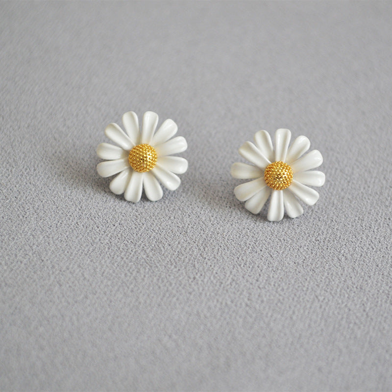 Vintage Handmade Silver Earring