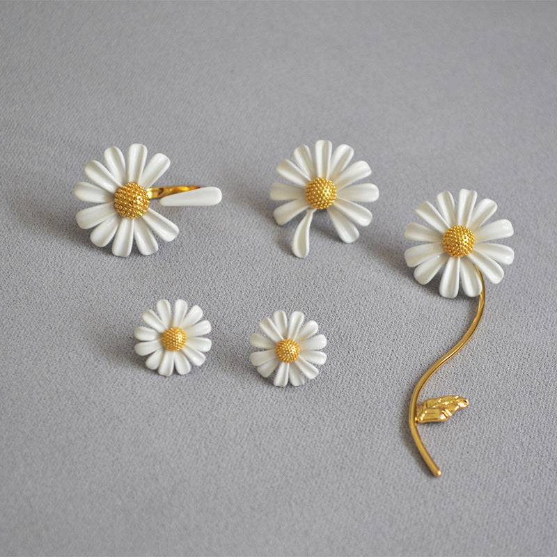Vintage Handmade Silver Earring