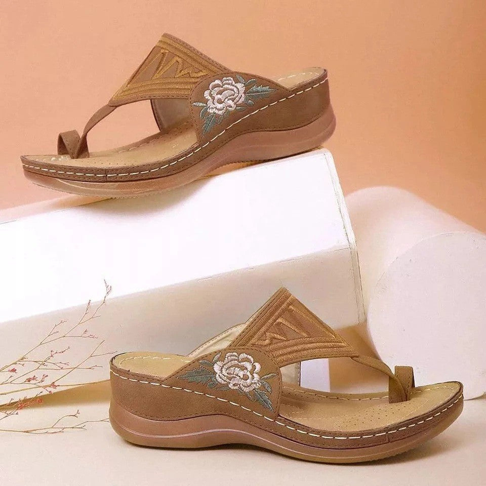 Chic Orthopedic Sandals with Unique Design