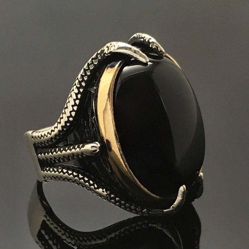 Charming Silver Ring for Any Occasion
