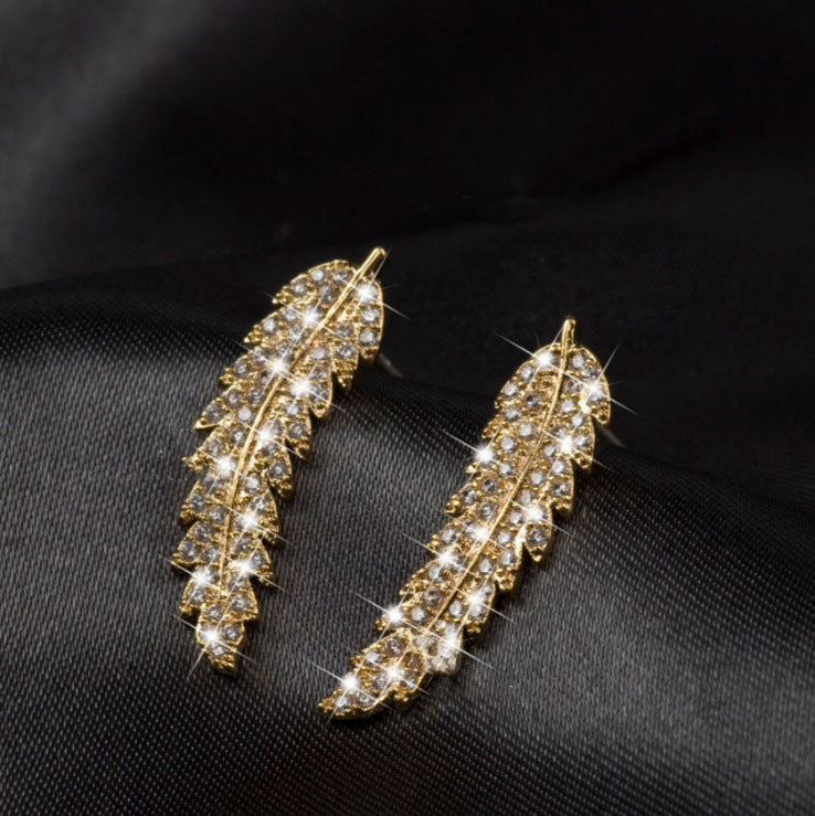 Elegant Gold Earring for Every Occasion