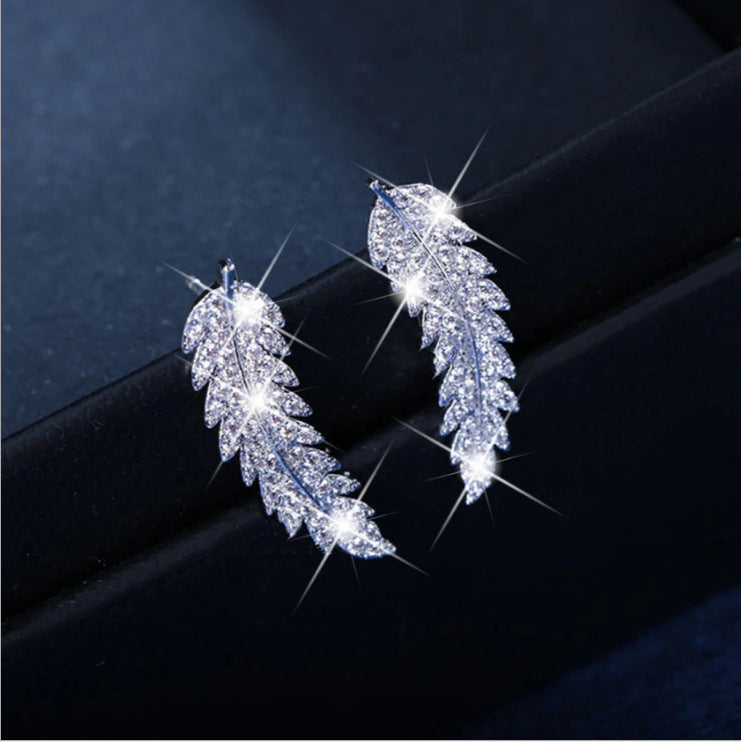 Elegant Gold Earring for Every Occasion