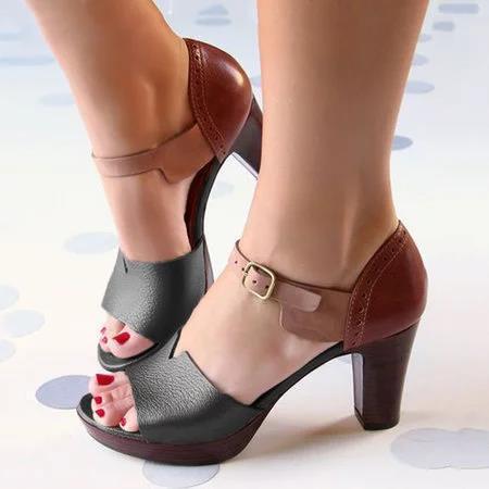 Chic Orthopedic Sandals with Unique Design