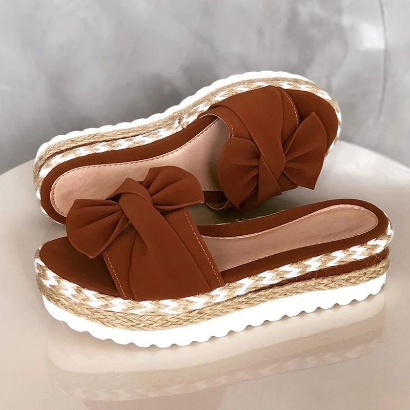 Graceful Orthopedic Sandals for Modern Look