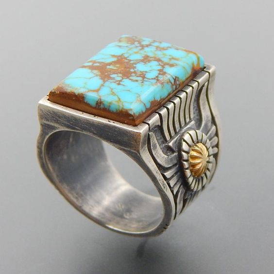 Classic Silver Ring with Timeless Appeal