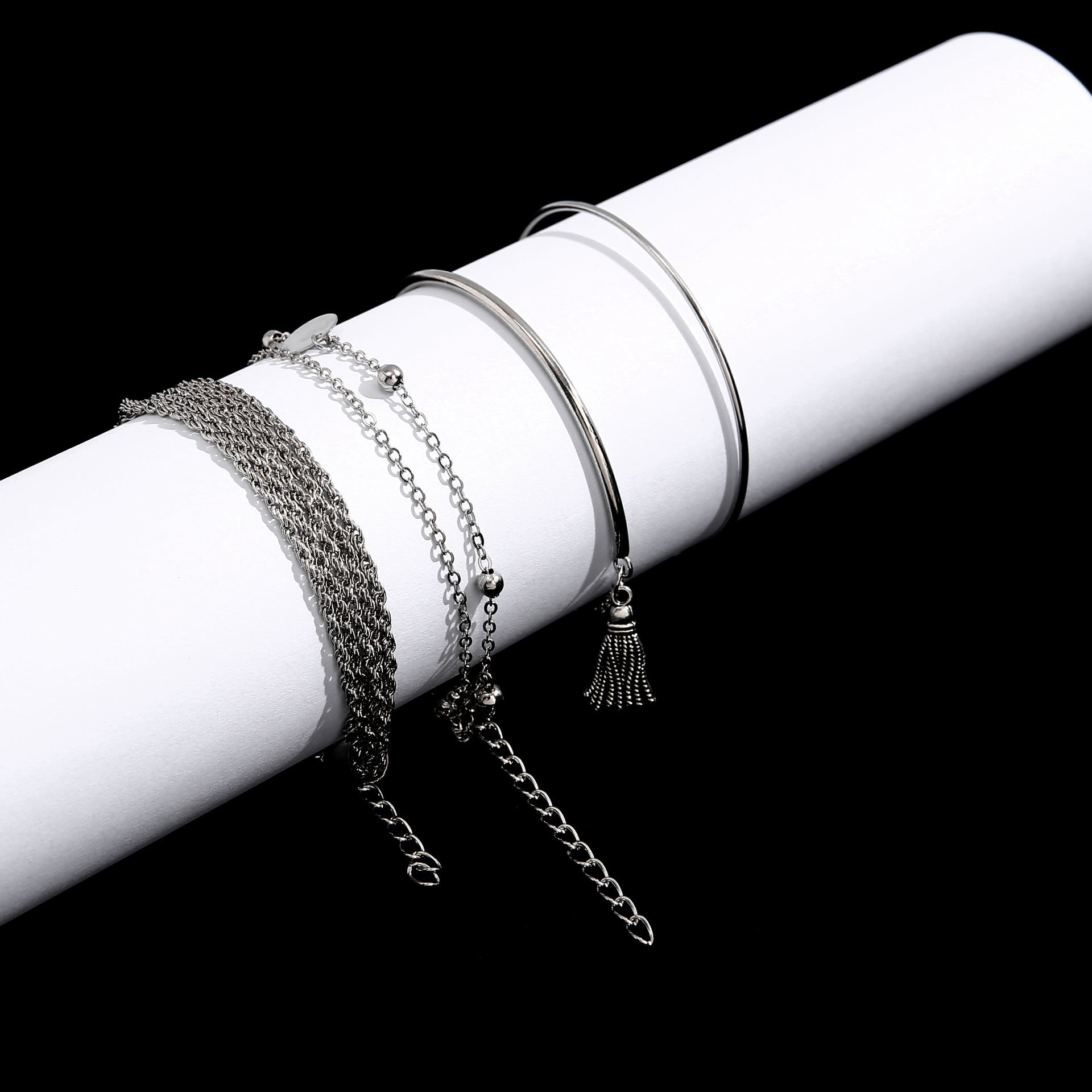 Charming Silver Bracelet for Any Occasion