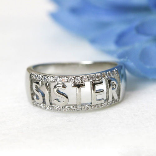 Romantic Gold Ring for Special Moments