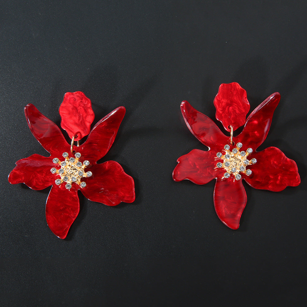 Classic Earring with Timeless Appeal