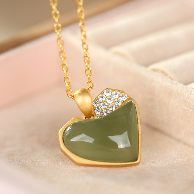 Stunning Gold Necklace for Daily Wear