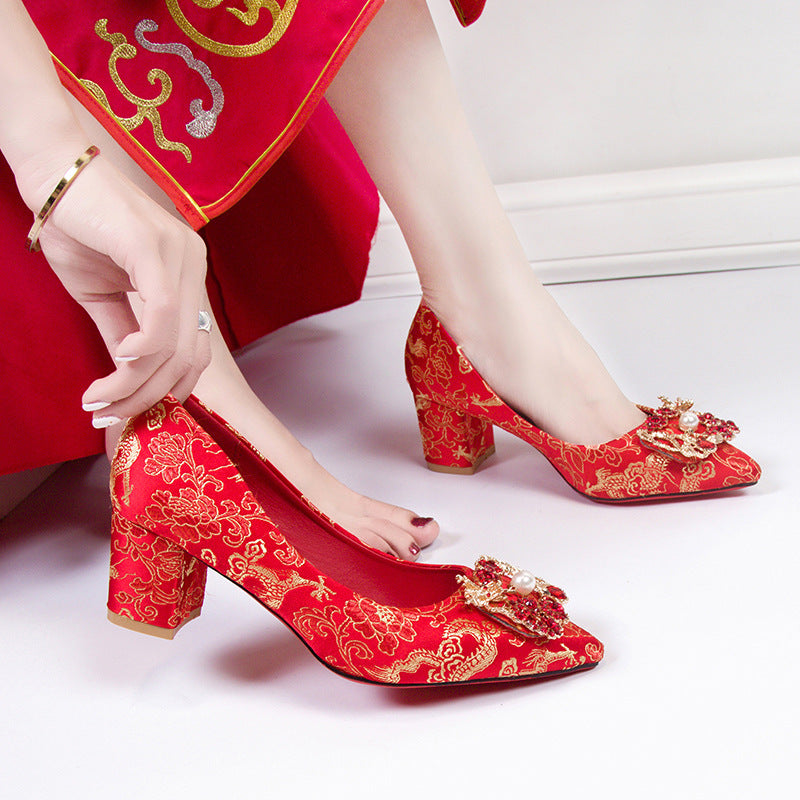 Graceful Orthopedic Heels for Modern Look