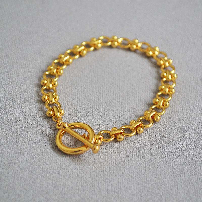 Charming Gold Bracelet for Any Occasion