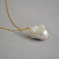 Beautiful Pearl Necklace with Unique Style