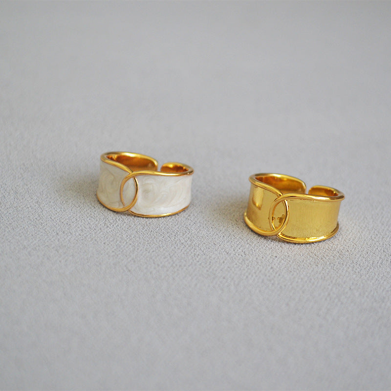 Romantic Gold Ring for Special Moments