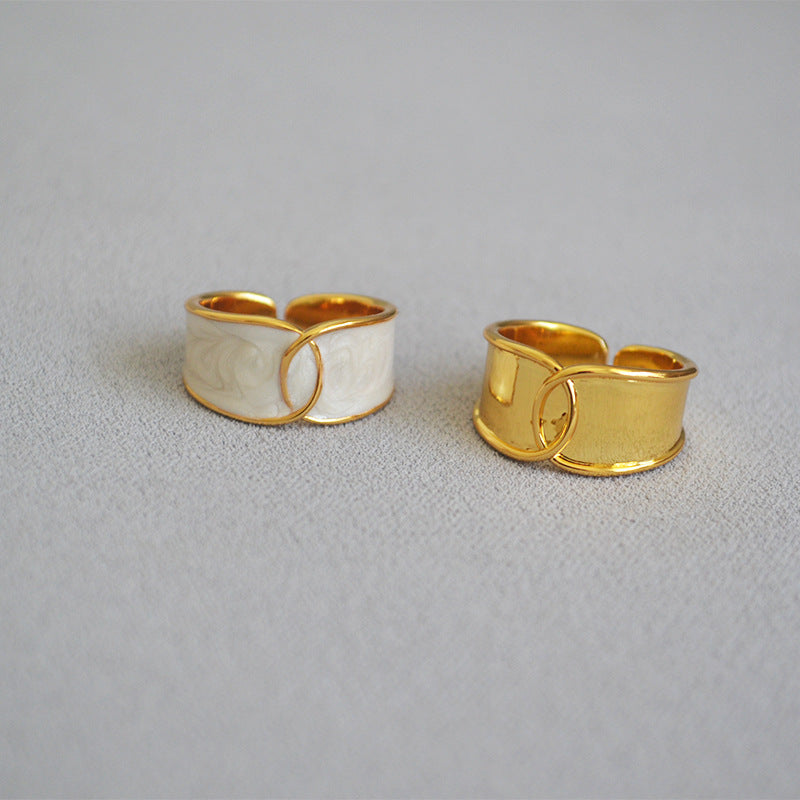 Romantic Gold Ring for Special Moments