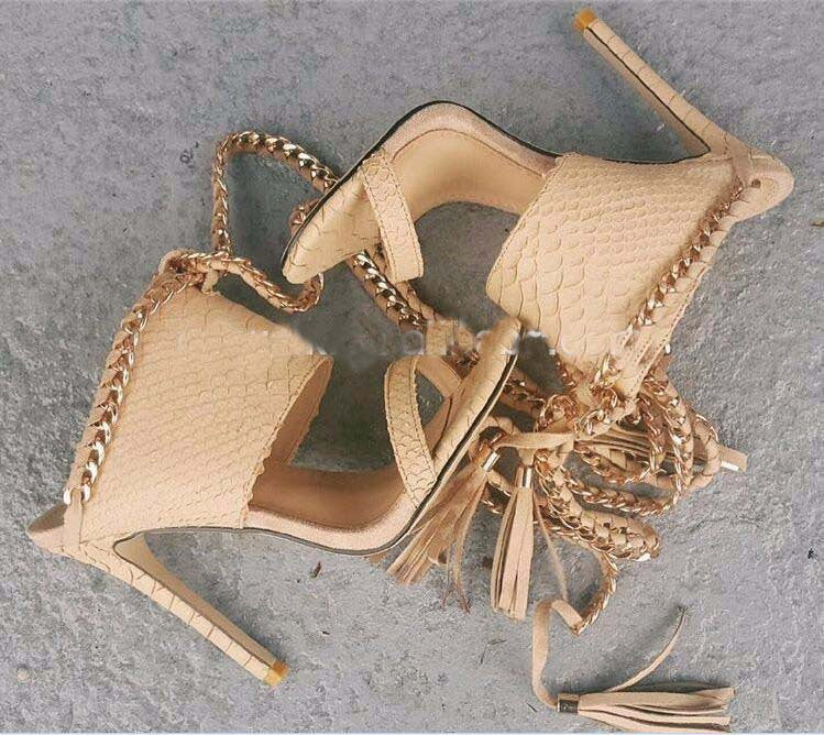 Chic Orthopedic Sandals with Unique Design