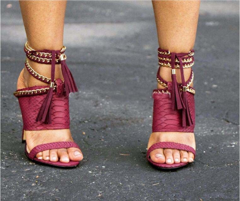 Chic Orthopedic Sandals with Unique Design