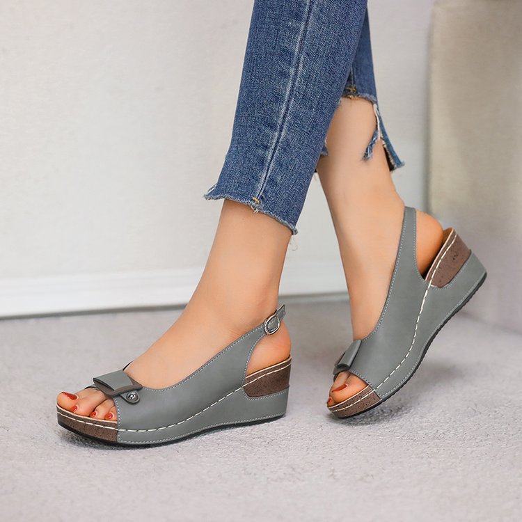 Graceful Orthopedic Sandals for Modern Look