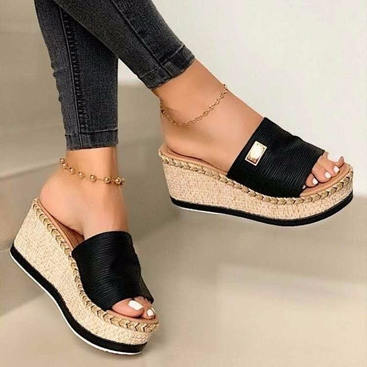 Graceful Orthopedic Sandals for Modern Look