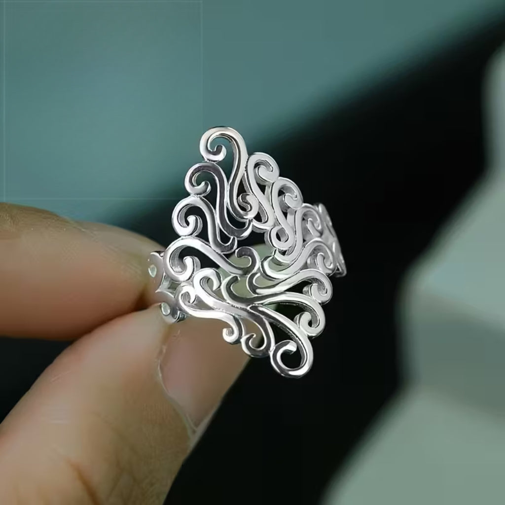 Charming Silver Ring for Any Occasion
