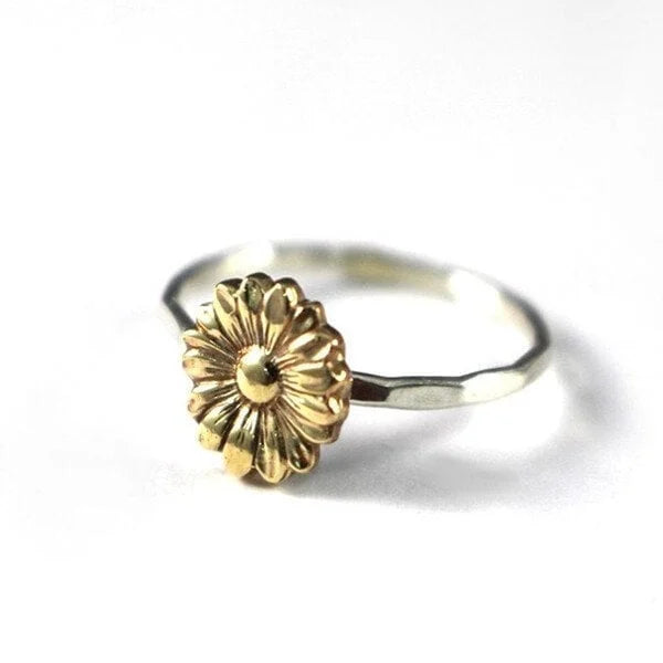 Romantic Gold Ring for Special Moments