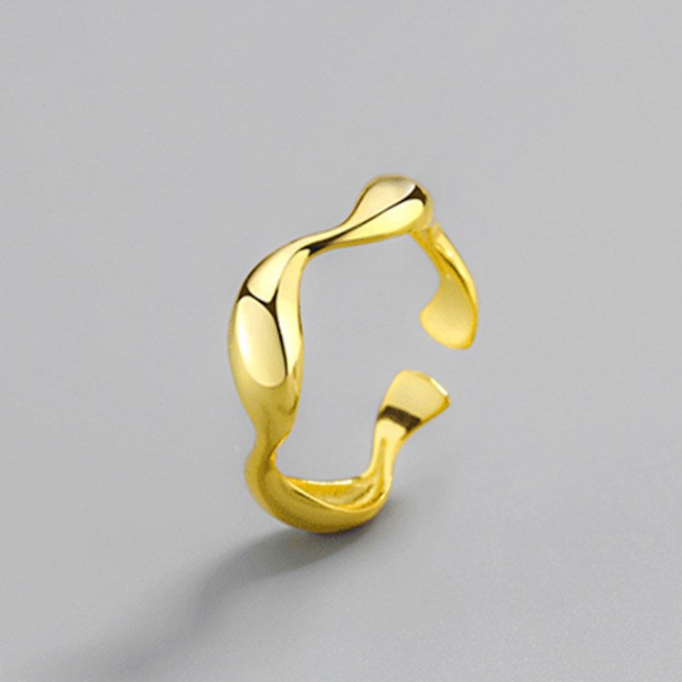Romantic Gold Ring for Special Moments