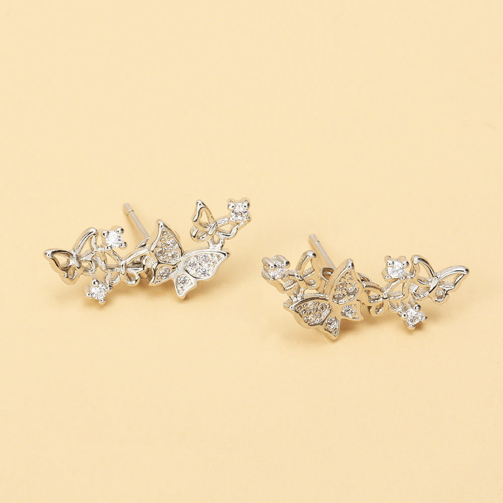 Classic Gold Earring with Timeless Appeal