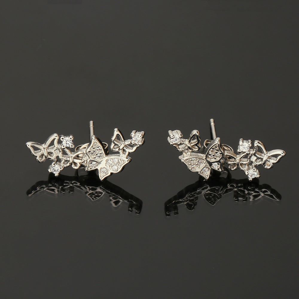 Classic Gold Earring with Timeless Appeal