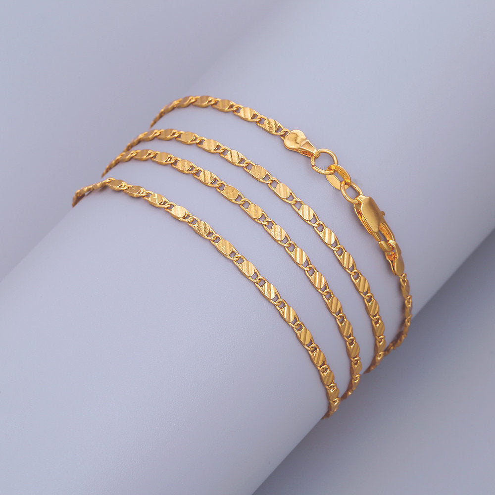 Classic Gold Necklace with Timeless Appeal